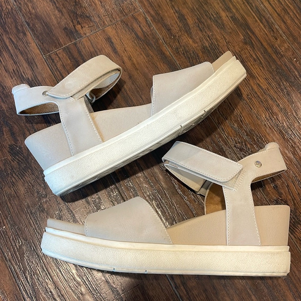 Dr Scholl’s platform wedges